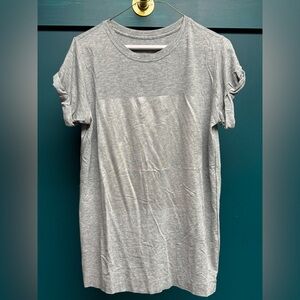 Lulu lemon Gray Short Sleeve T-Shirt metallic square front
